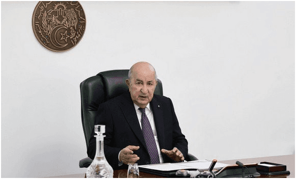 Le Président de la République préside une réunion de travail consacrée au secteur du commerce